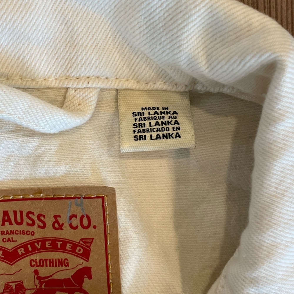 🦋 Women’s Levi’s Ex-Boyfriend White Jean Jacket with Butterlies - Picture 5 of 11